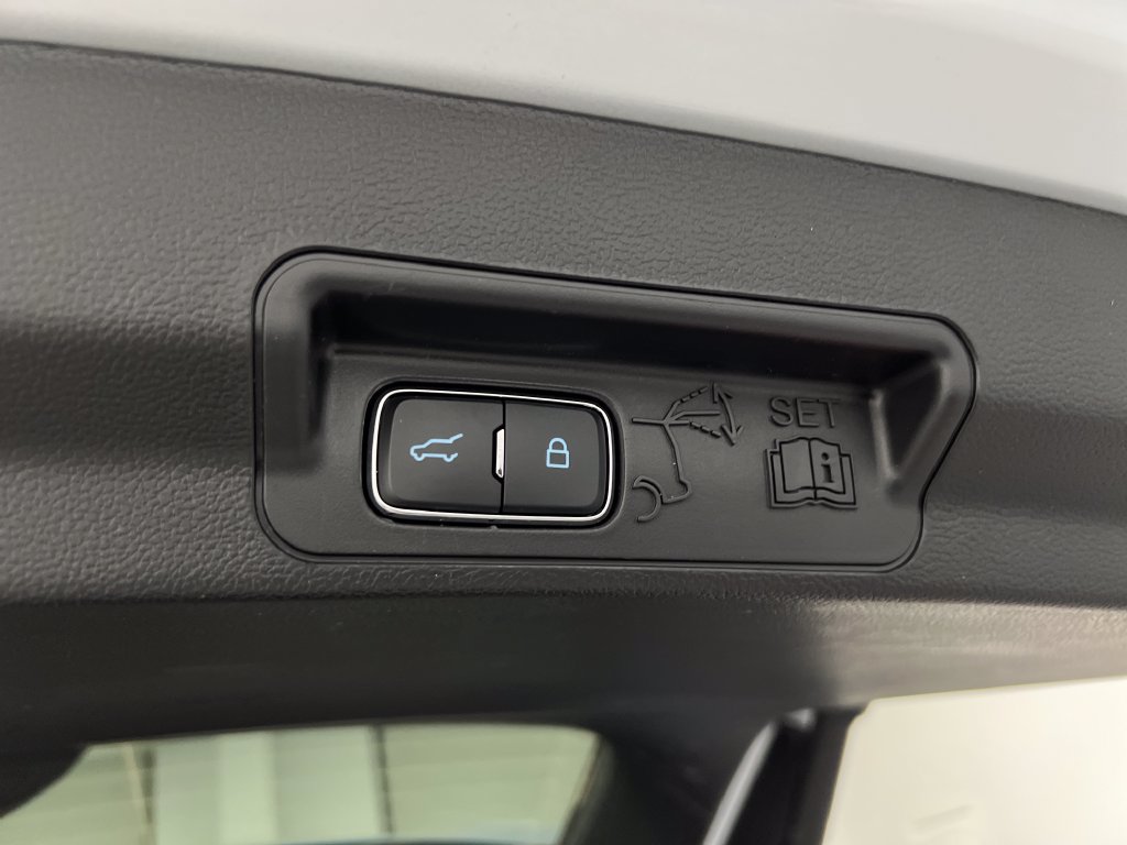 Used 2026 Ford Explorer ST-Line AWD/4WD image 46