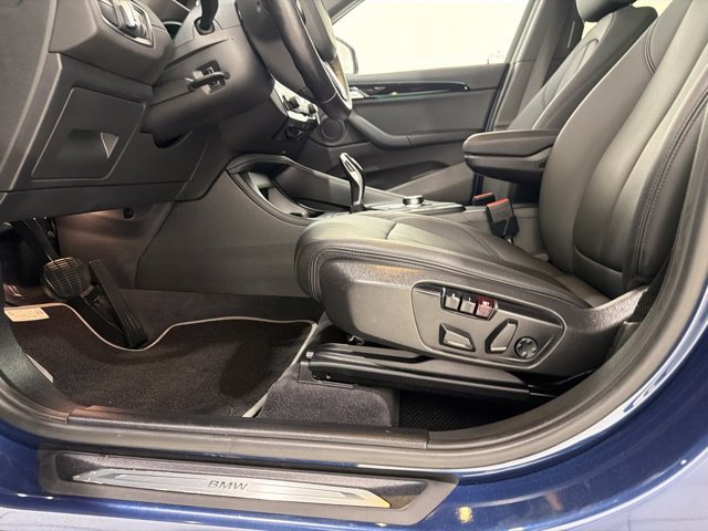 Used 2022 BMW X1 xDrive28i w/ Convenience Package AWD/4WD image 14