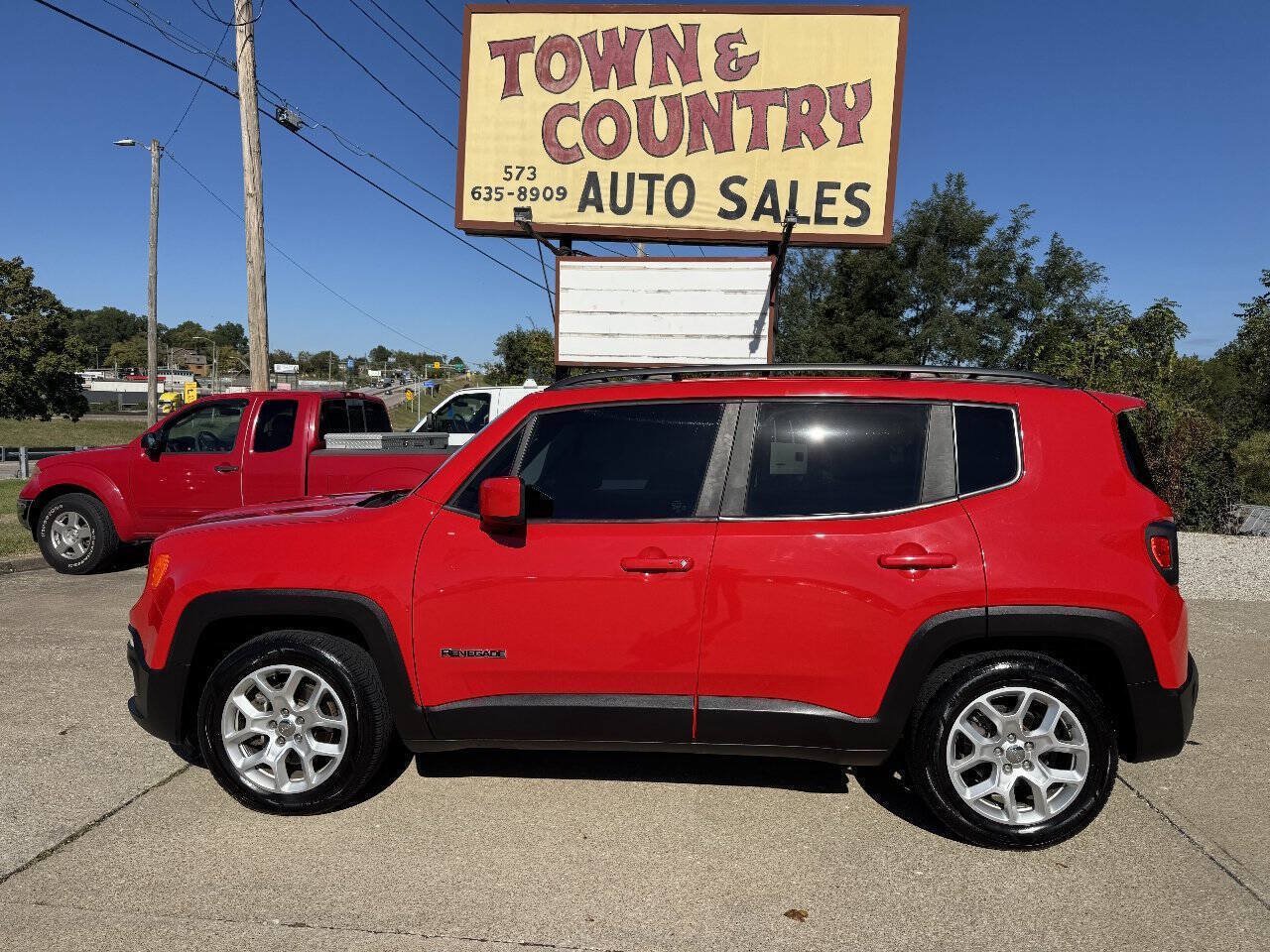 Used 2018 Jeep Renegade Latitude FWD image 4