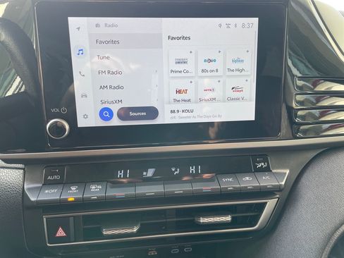 Certified 2025 Toyota Camry LE image 19