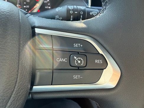 New 2026 Jeep Compass Latitude image 16