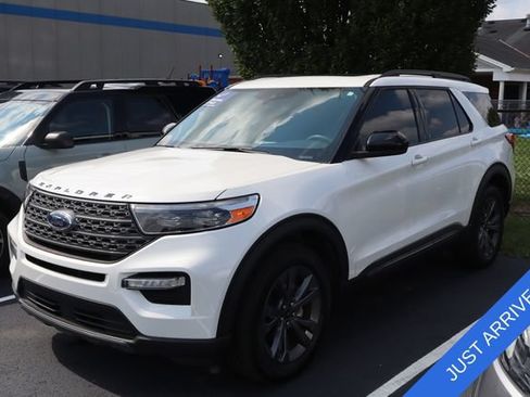 Used 2023 Ford Explorer XLT w/ Equipment Group 202A AWD/4WD image 1