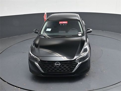 Used 2025 Nissan Sentra S image 46