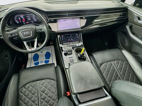 Used 2021 Audi SQ7 Premium Plus w/ Executive Package AWD/4WD image 29