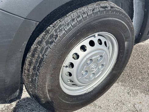 Used 2025 RAM ProMaster 2500 image 9