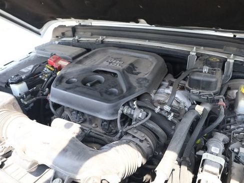 Used 2021 Jeep Wrangler Unlimited Sport AWD/4WD image 9