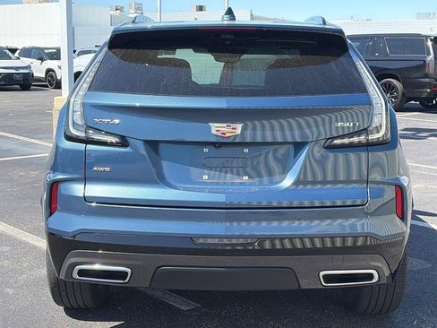 Used 2024 Cadillac XT4 Sport image 3