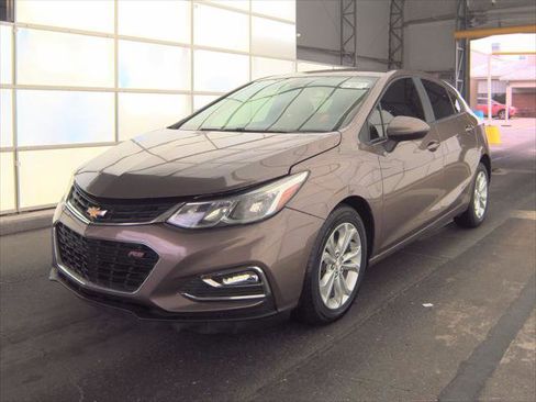 Used 2019 Chevrolet Cruze LS w/ LS Convenience Package FWD image 24