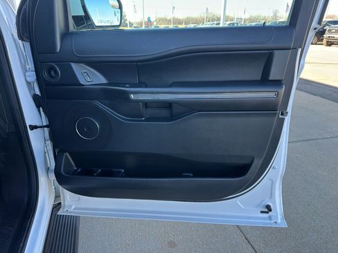 Used 2019 Ford Expedition Max XLT w/ Equipment Group 201A image 26