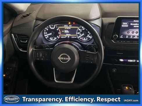 Used 2023 Nissan Rogue SV AWD/4WD image 14