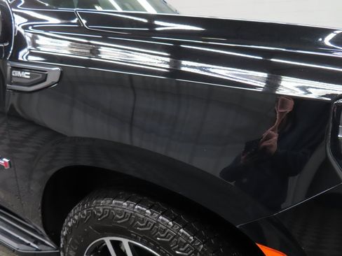 Used 2024 GMC Yukon AT4 image 34