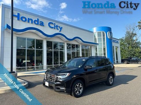 Used 2023 Honda Passport TrailSport image 1