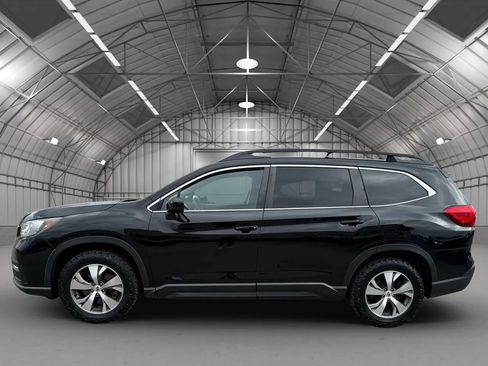 Used 2019 Subaru Ascent Premium image 9