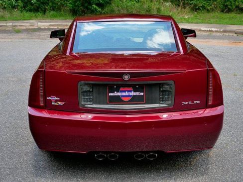 Used 2007 Cadillac XLR V RWD image 8