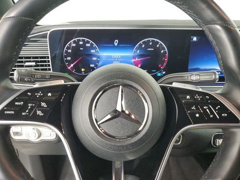 Used 2024 Mercedes-Benz GLE 350 4MATIC image 33