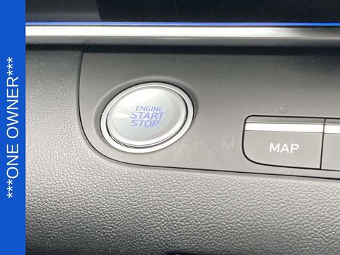 Used 2025 Hyundai Elantra SEL FWD image 23
