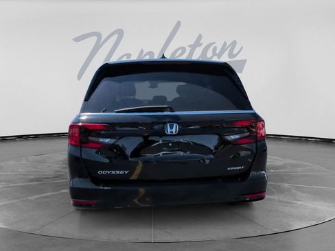 Used 2024 Honda Odyssey Sport image 6