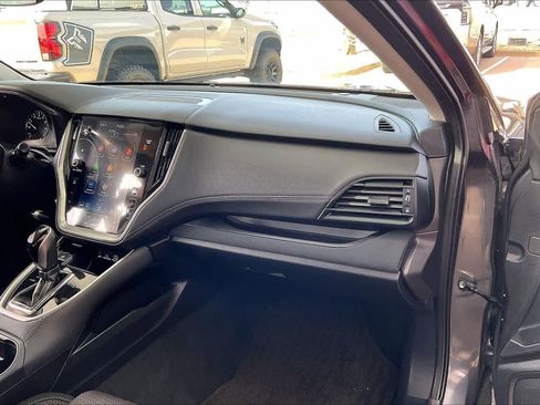 Used 2024 Subaru Outback Premium image 19