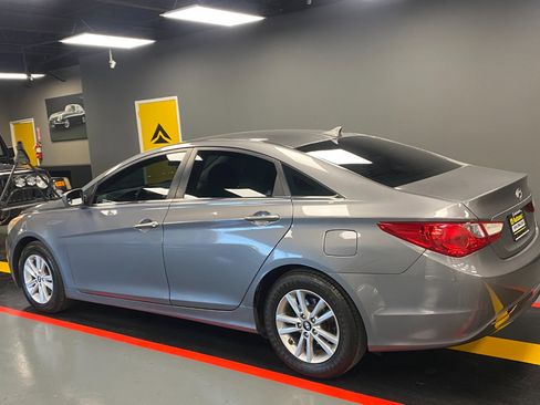 Used 2011 Hyundai Sonata GLS w/ Popular Equipment Pkg 2 image 4