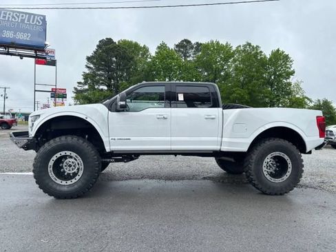 Used 2022 Ford F250 Lariat w/ Lariat Ultimate Package AWD/4WD image 5