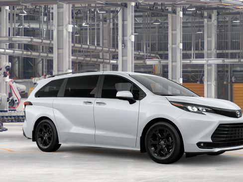 New 2026 Toyota Sienna XLE Woodland Edition AWD/4WD image 14