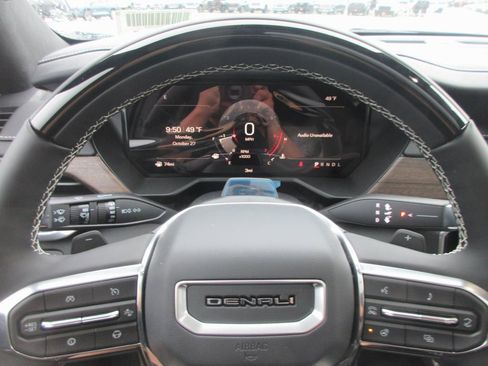 New 2026 GMC Acadia Denali Ultimate image 18