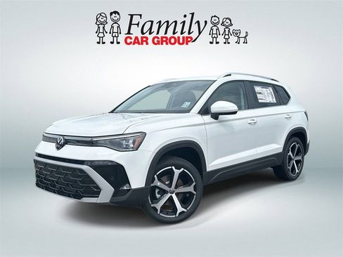 New 2025 Volkswagen Taos SEL AWD/4WD image 1