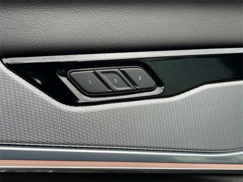 Used 2025 Jeep Wagoneer S Launch Edition image 19