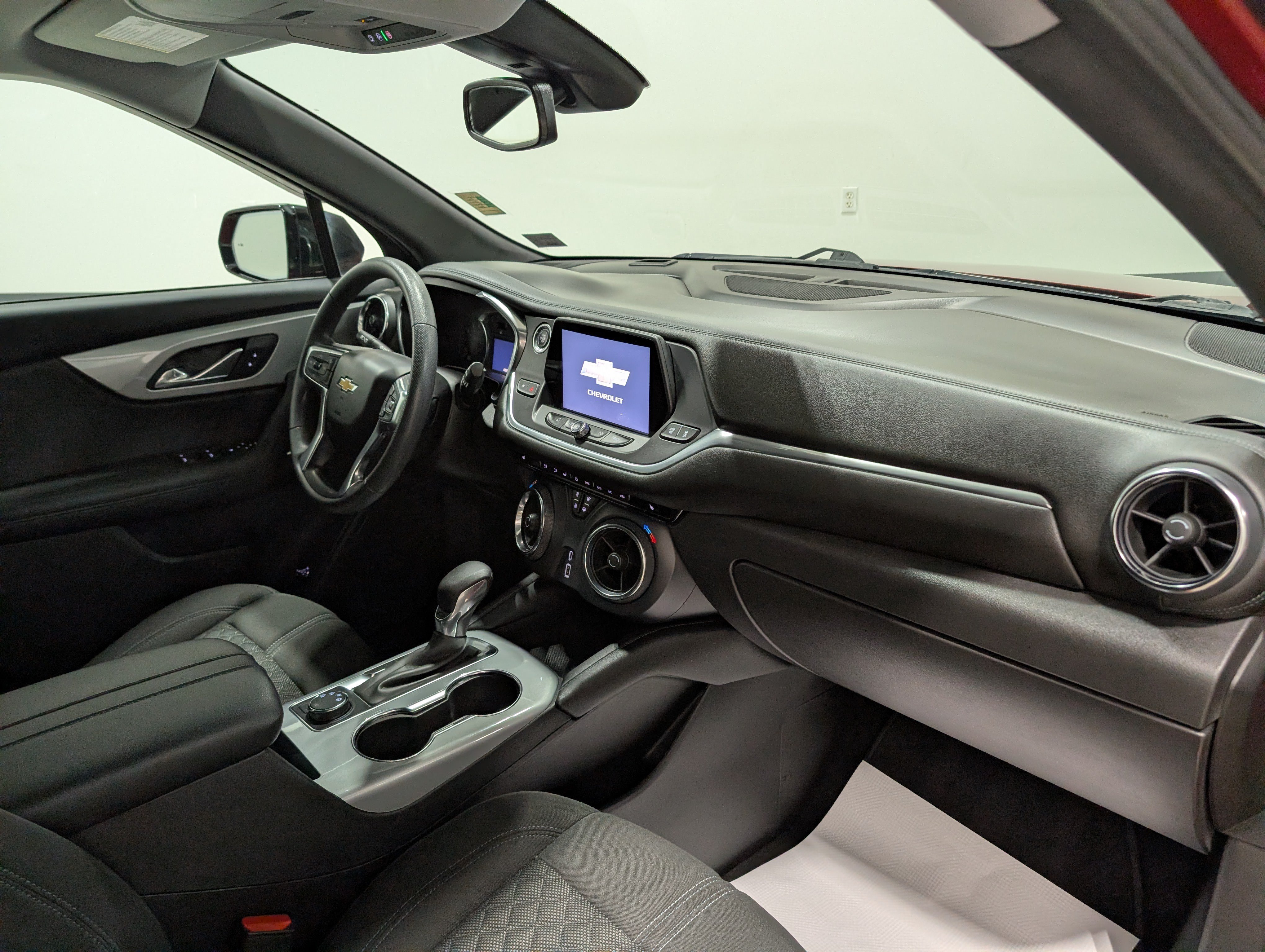 Used 2021 Chevrolet Blazer LT AWD/4WD image 17