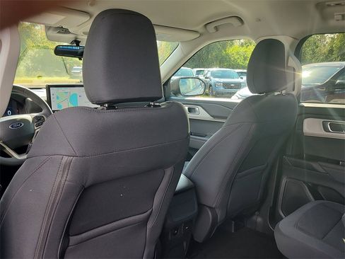 Certified 2025 Ford Explorer Active image 10