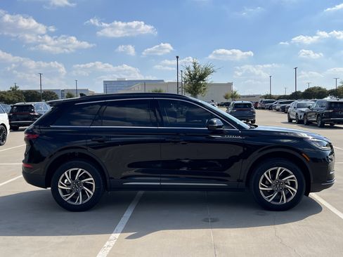 New 2025 Lincoln Corsair FWD w/ Equipment Group 101A image 10