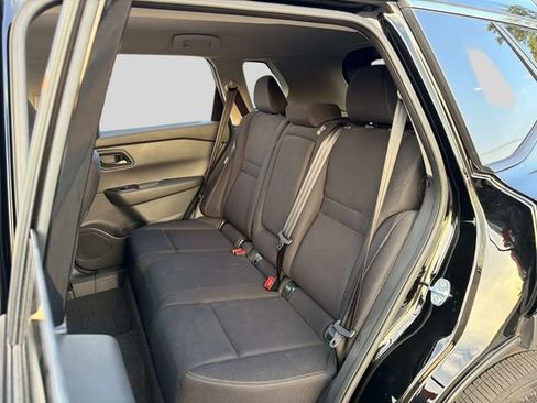 Used 2025 Nissan Rogue S AWD/4WD image 15
