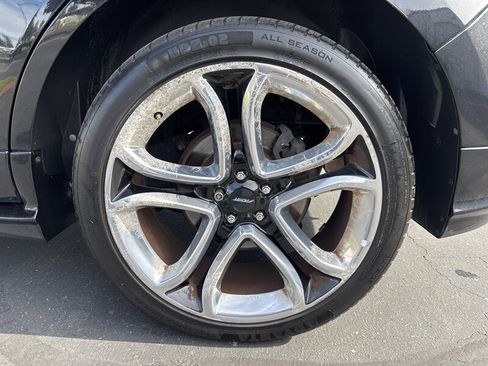 Used 2013 Ford Edge Sport w/ Driver Entry Pkg FWD image 17