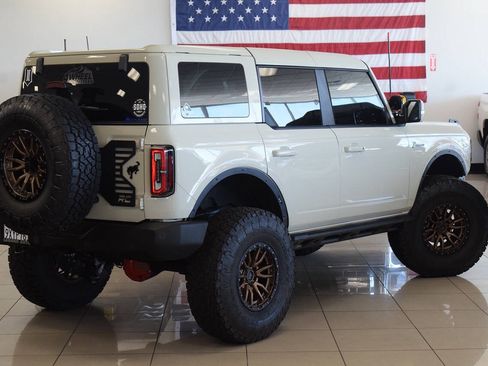 Used 2025 Ford Bronco Outer Banks AWD/4WD image 55