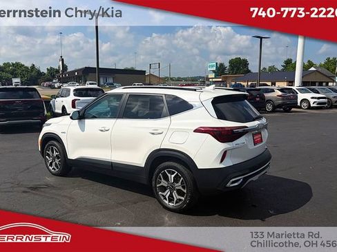 Used 2023 Kia Seltos EX AWD/4WD image 5