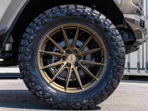 New 2025 Ford Bronco Raptor image 19