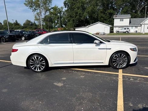 Used 2017 Lincoln Continental Reserve w/ Climate Package AWD/4WD image 2