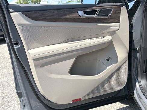 New 2026 Volkswagen Atlas SEL Premium R-Line AWD/4WD image 16