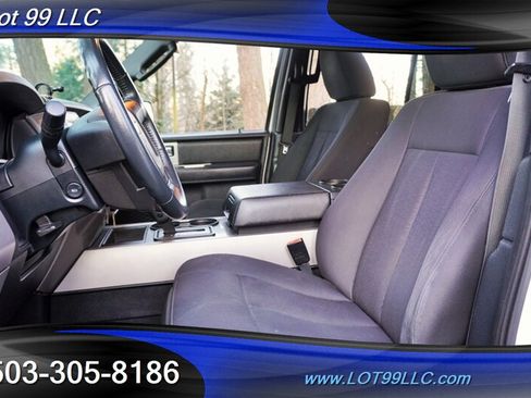 Used 2017 Ford Expedition XLT AWD/4WD image 13