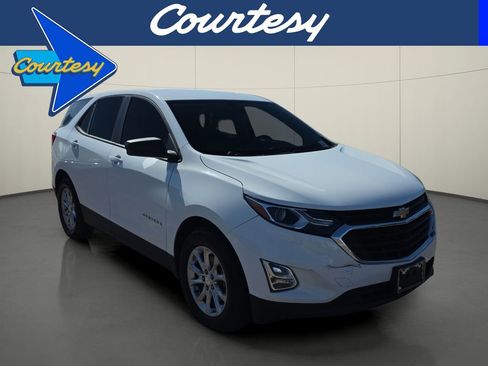 Used 2020 Chevrolet Equinox LS FWD image 1