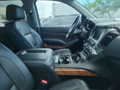 Used 2020 Chevrolet Tahoe Premier AWD/4WD image 10
