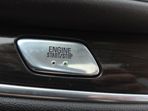 Used 2019 Buick Enclave Essence image 31