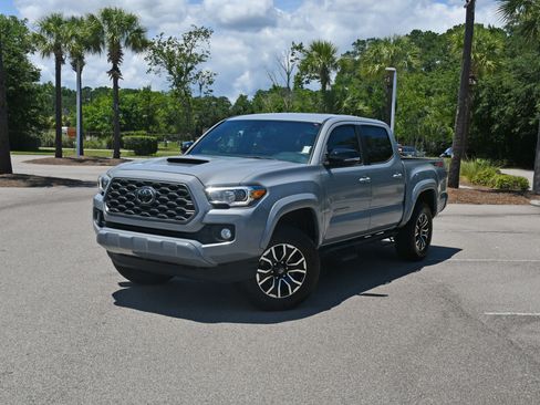 Used 2020 Toyota Tacoma TRD Sport AWD/4WD image 6