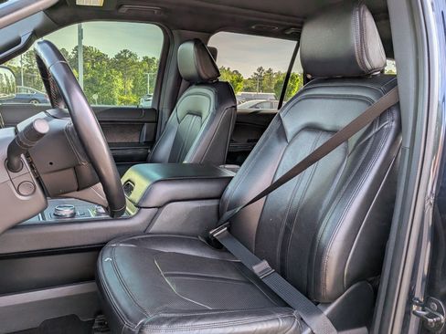 Used 2021 Ford Expedition Limited AWD/4WD image 16