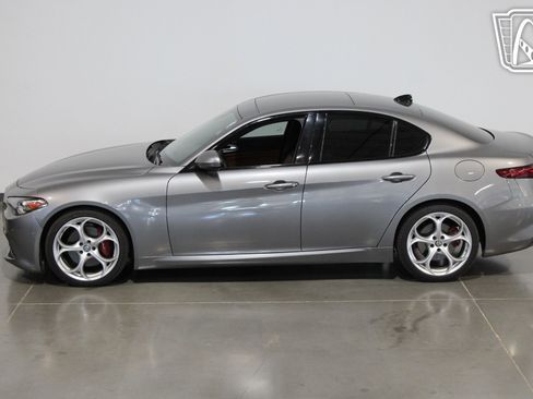 Used 2020 Alfa Romeo Giulia Ti Sport image 19