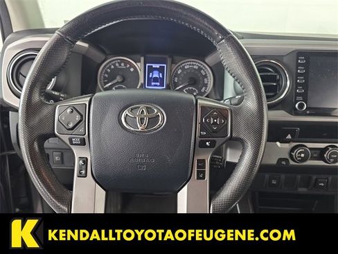 Used 2020 Toyota Tacoma SR5 image 11