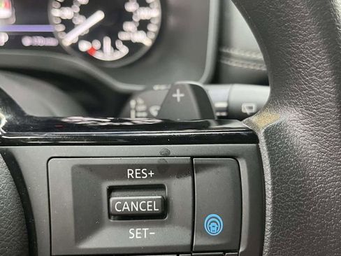 Used 2023 Nissan Rogue SV image 23