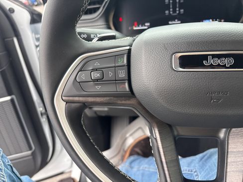 New 2026 Jeep Grand Cherokee L Limited w/ Limited Altitude Package image 25