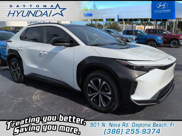 Used 2024 Toyota bZ4X FWD image 1