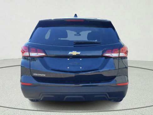 Used 2023 Chevrolet Equinox LS w/ LS Convenience Package image 5